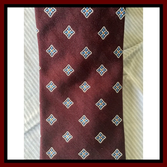 Brooks Brothers woven silk bordeaux tie Italy - Picture 5 of 6